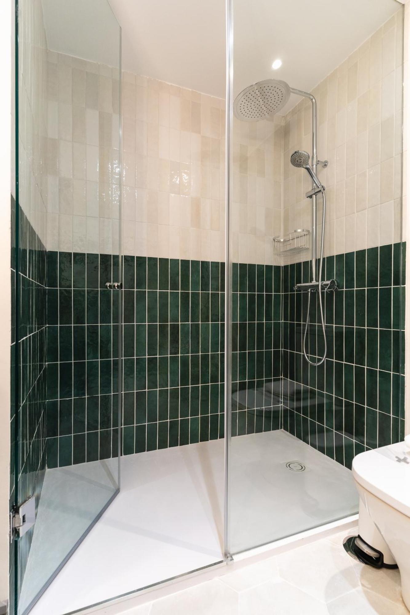 Apartment Modern And Bright-2bedrooms 1bathroom-colon Madrid