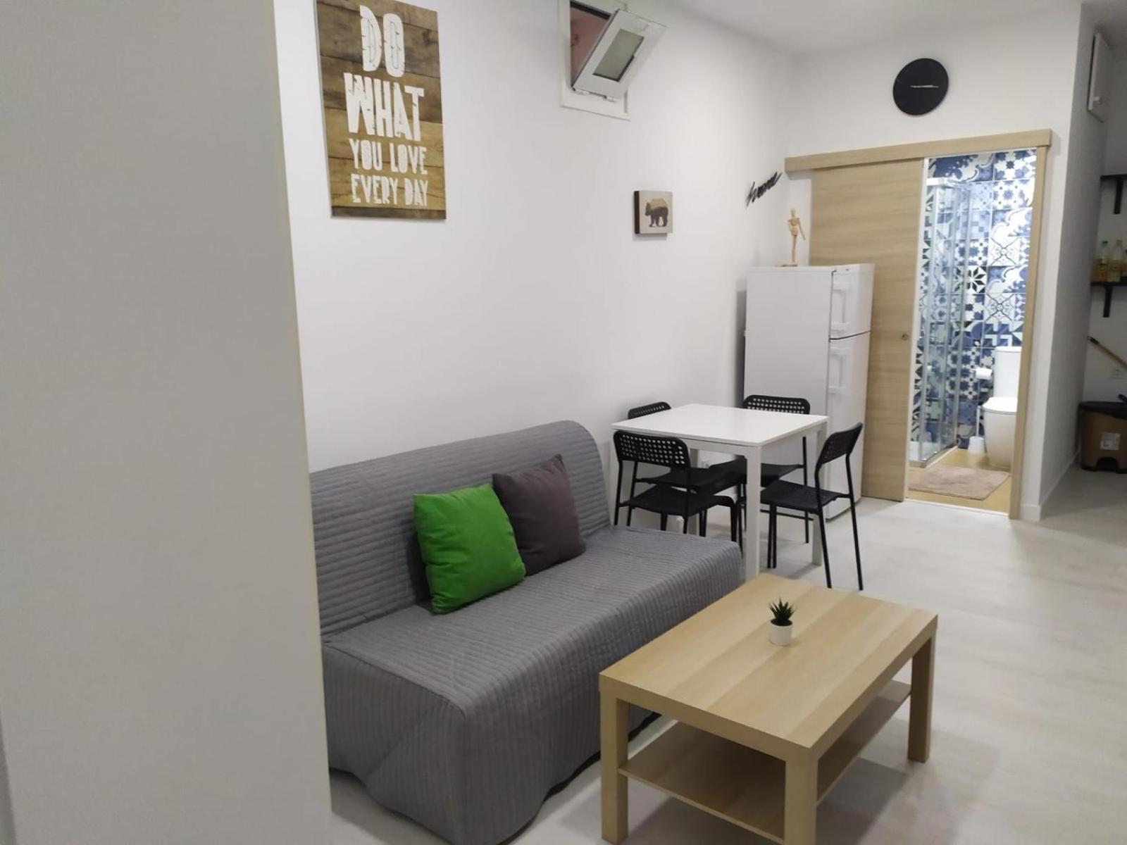 Apartment Piso Nuevo Lavapies, Wifi, Smart Tv *