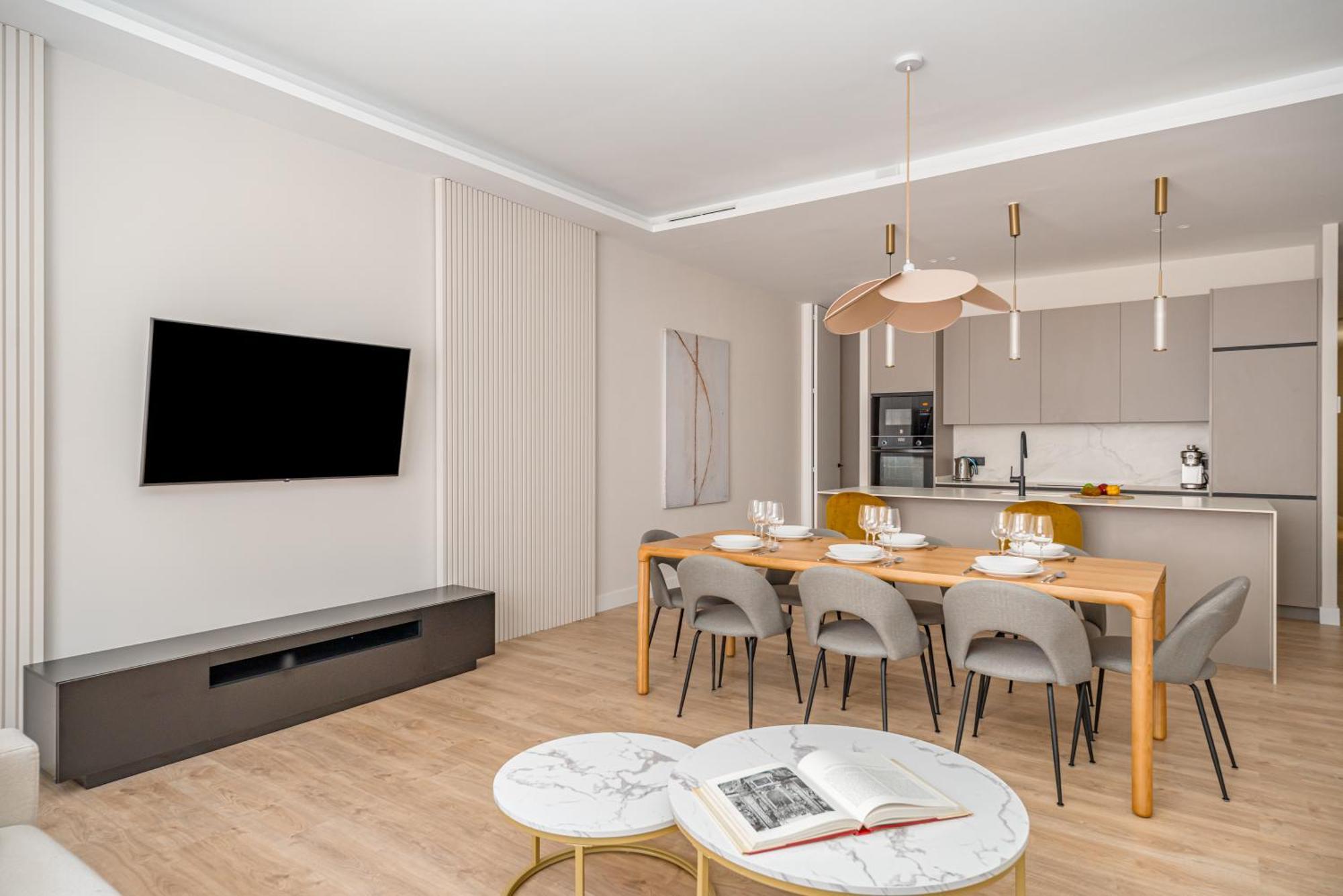 Lejlighed Centro Xxi Calle Principe 3br 3bh Madrid