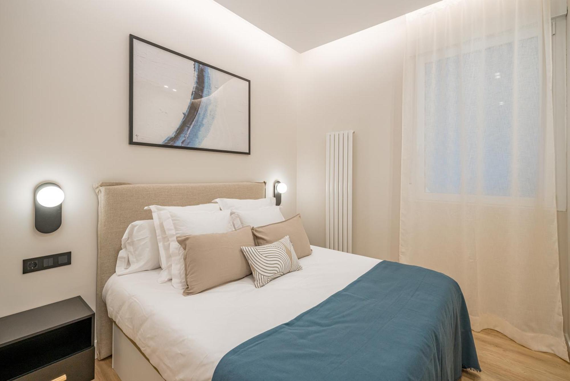 Lejlighed Centro Xxi Calle Principe 3br 3bh Madrid