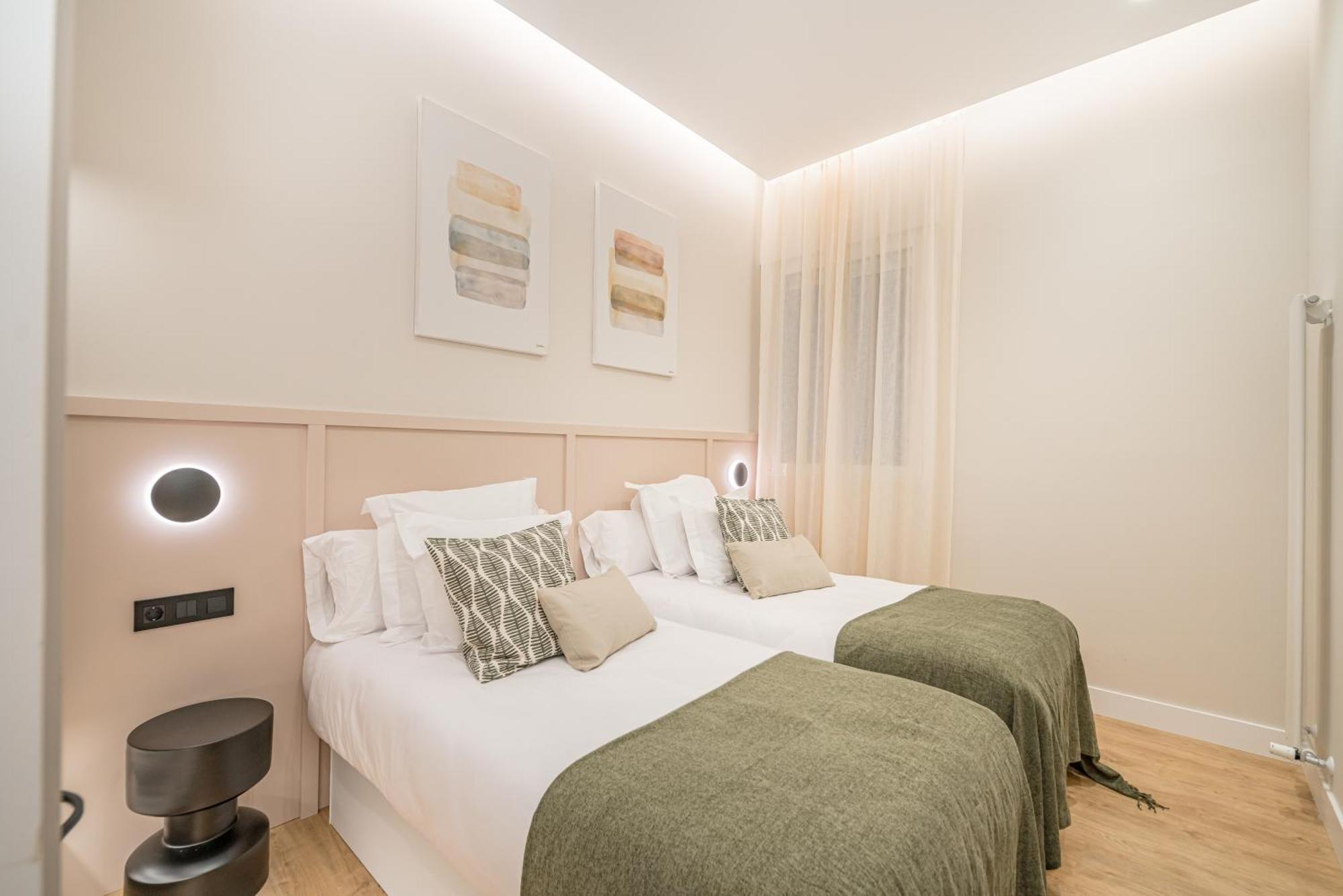 Lejlighed Centro Xxi Calle Principe 3br 3bh Madrid
