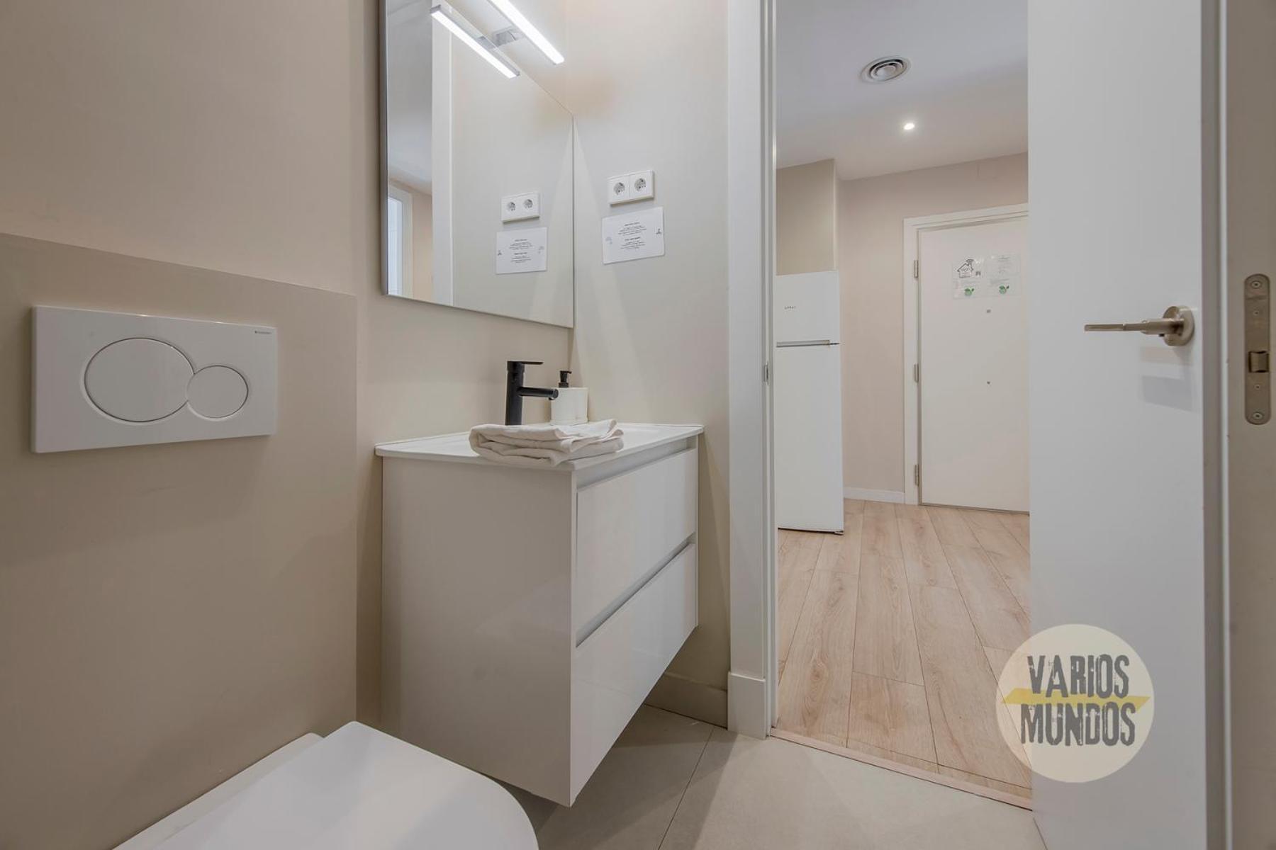 Agradable Piso De 3hab En El Rastro-centro De *