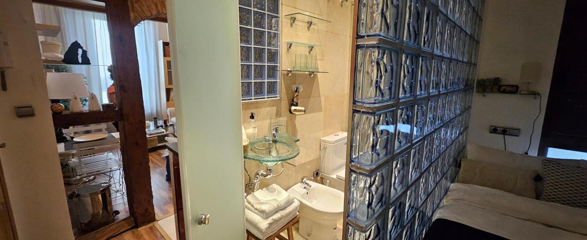 Apartamento Pequeno En El Centro De Madri