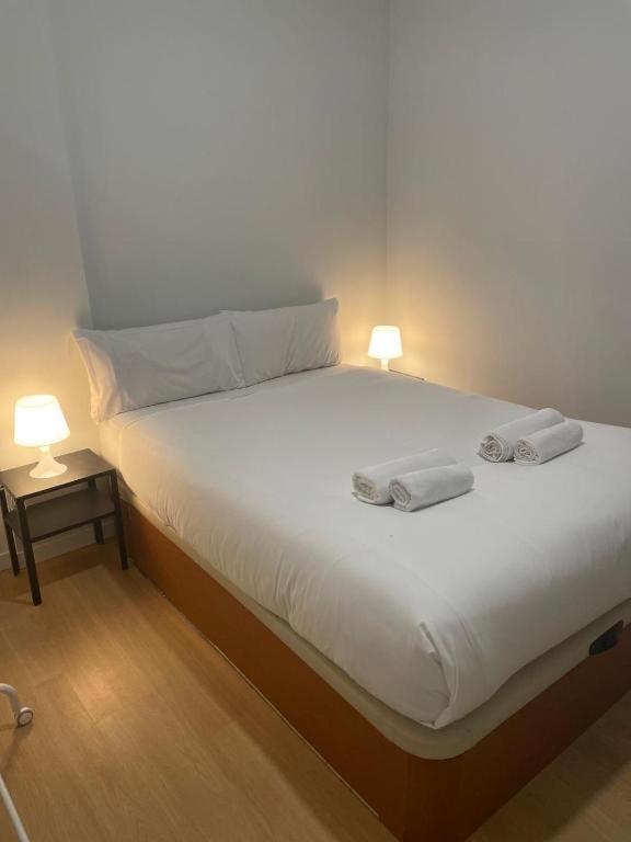 Exyca Plaza Castilla Apartment *