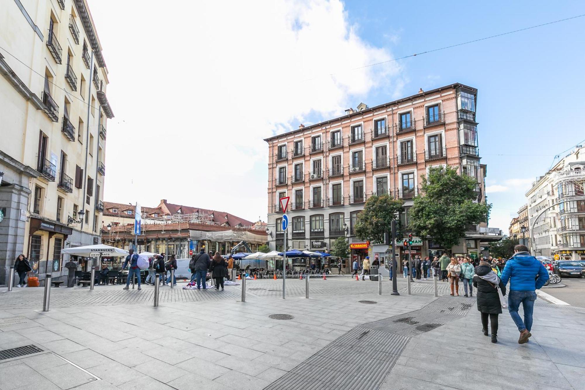En Centro. Plaza Mayor Apartment *