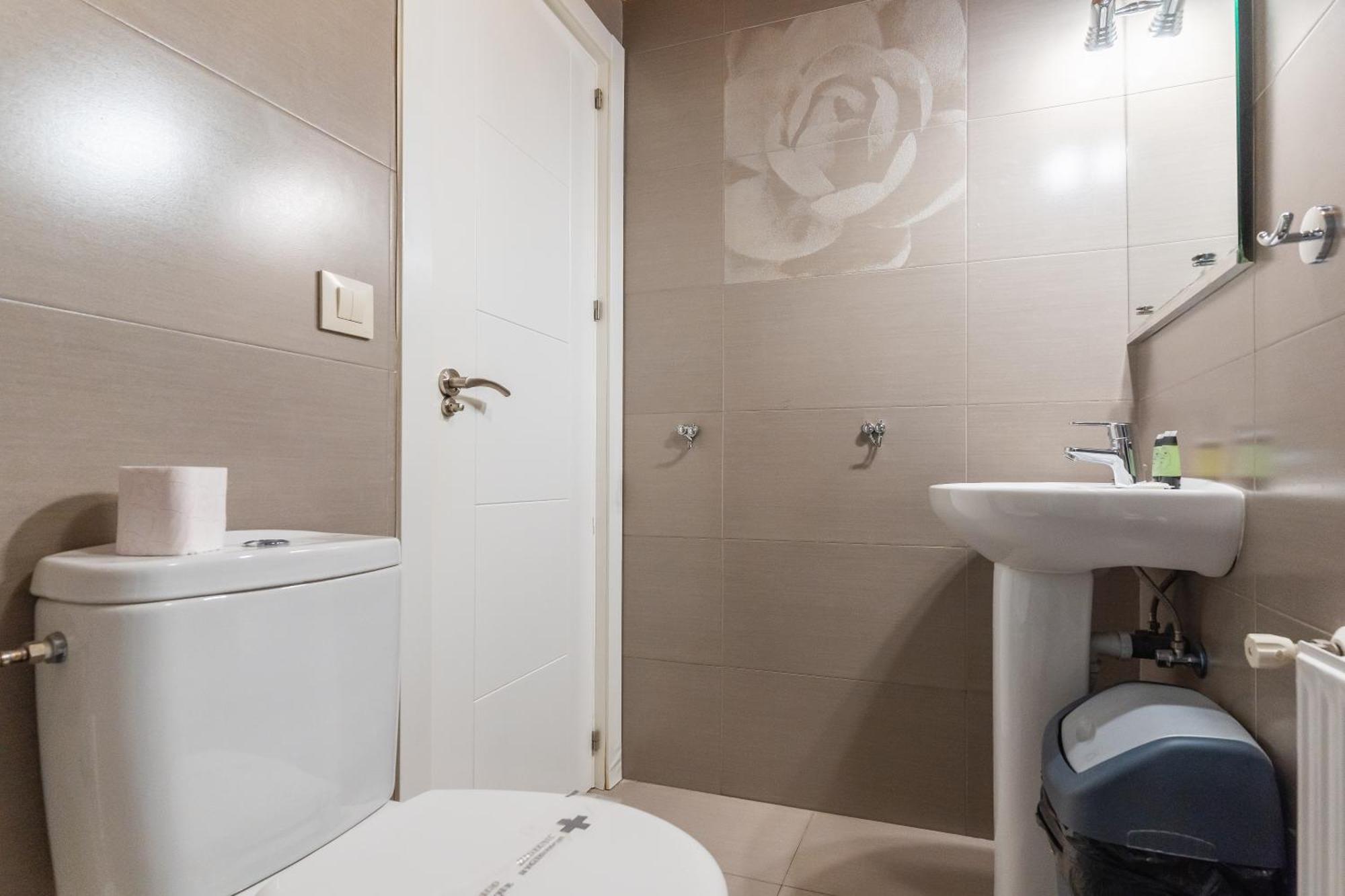 2 Bedrooms 1,5bathrooms Furnished - Sol - Bright & Functional - Mintystay *