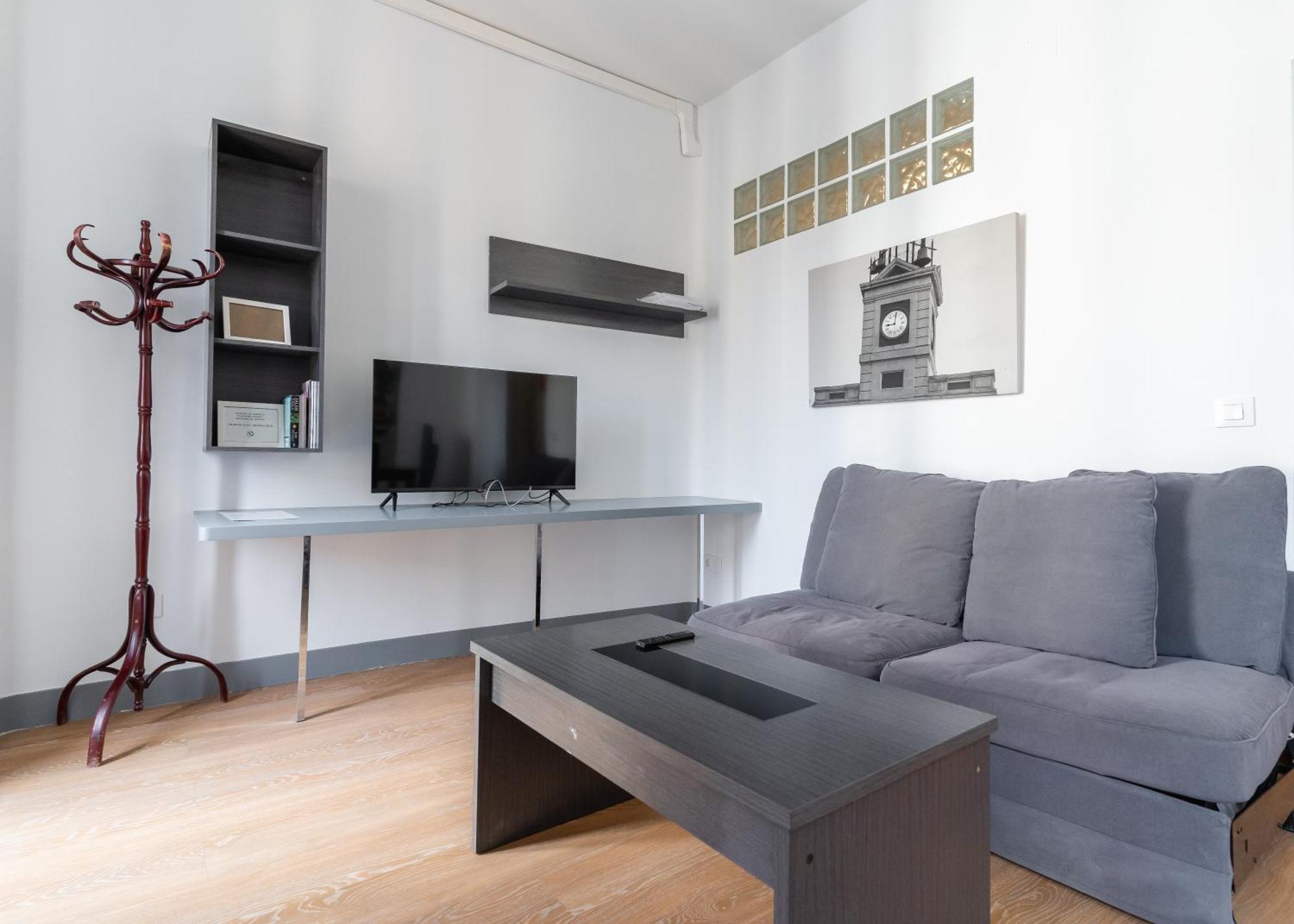 2 Bedrooms 1,5bathrooms Furnished - Sol - Bright & Functional - Mintystay Apartamento