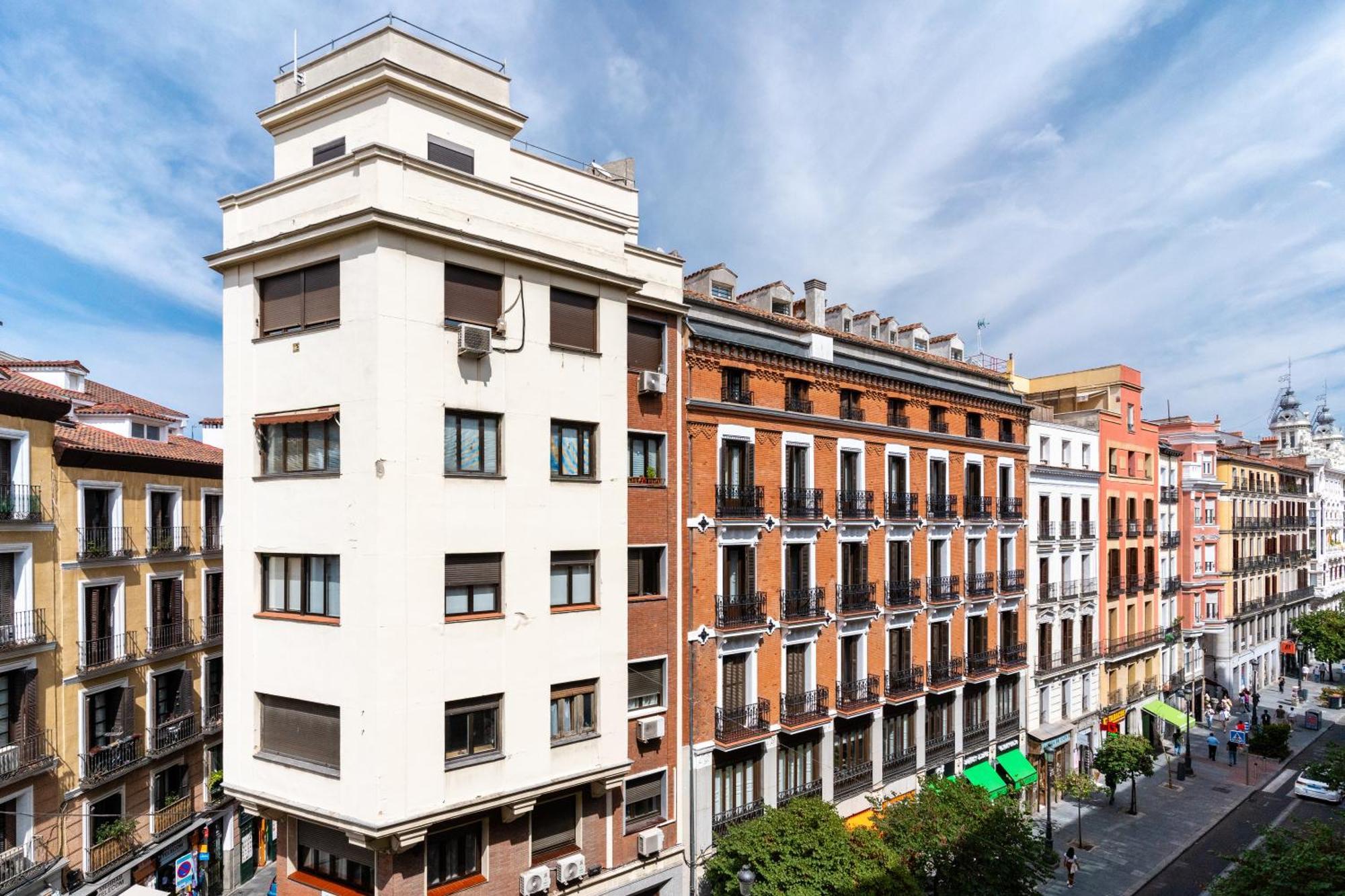 2 Bedrooms 1,5bathrooms Furnished - Sol - Bright & Functional - Mintystay Madri