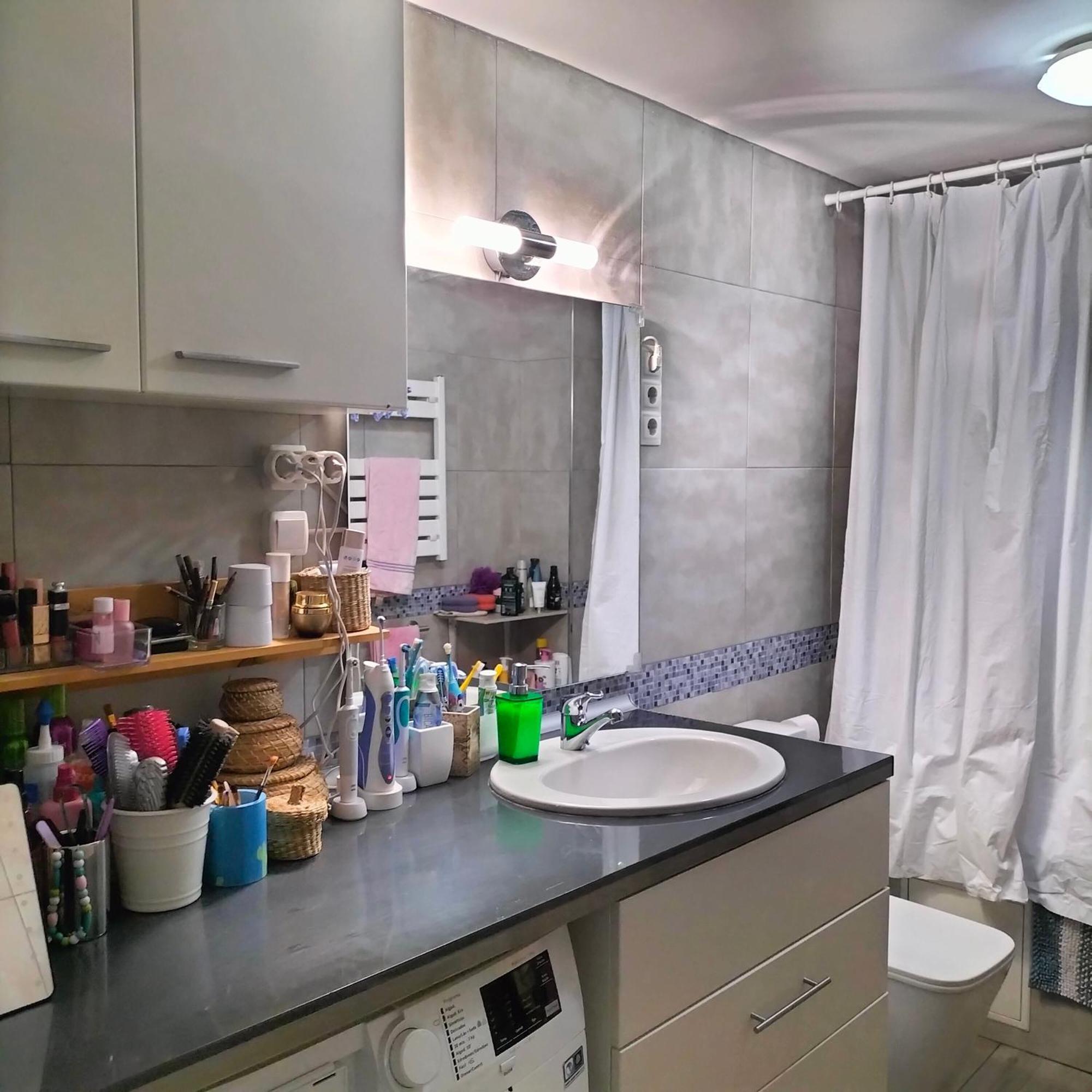 Quarto em Acomodações Particulares Gran A 5 Paradas De Metro Del Centro *