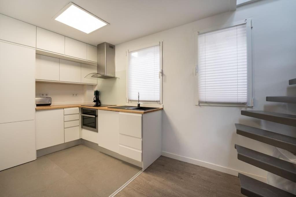 Luminoso Duplex Junto A Gran Via Apartment Madrid