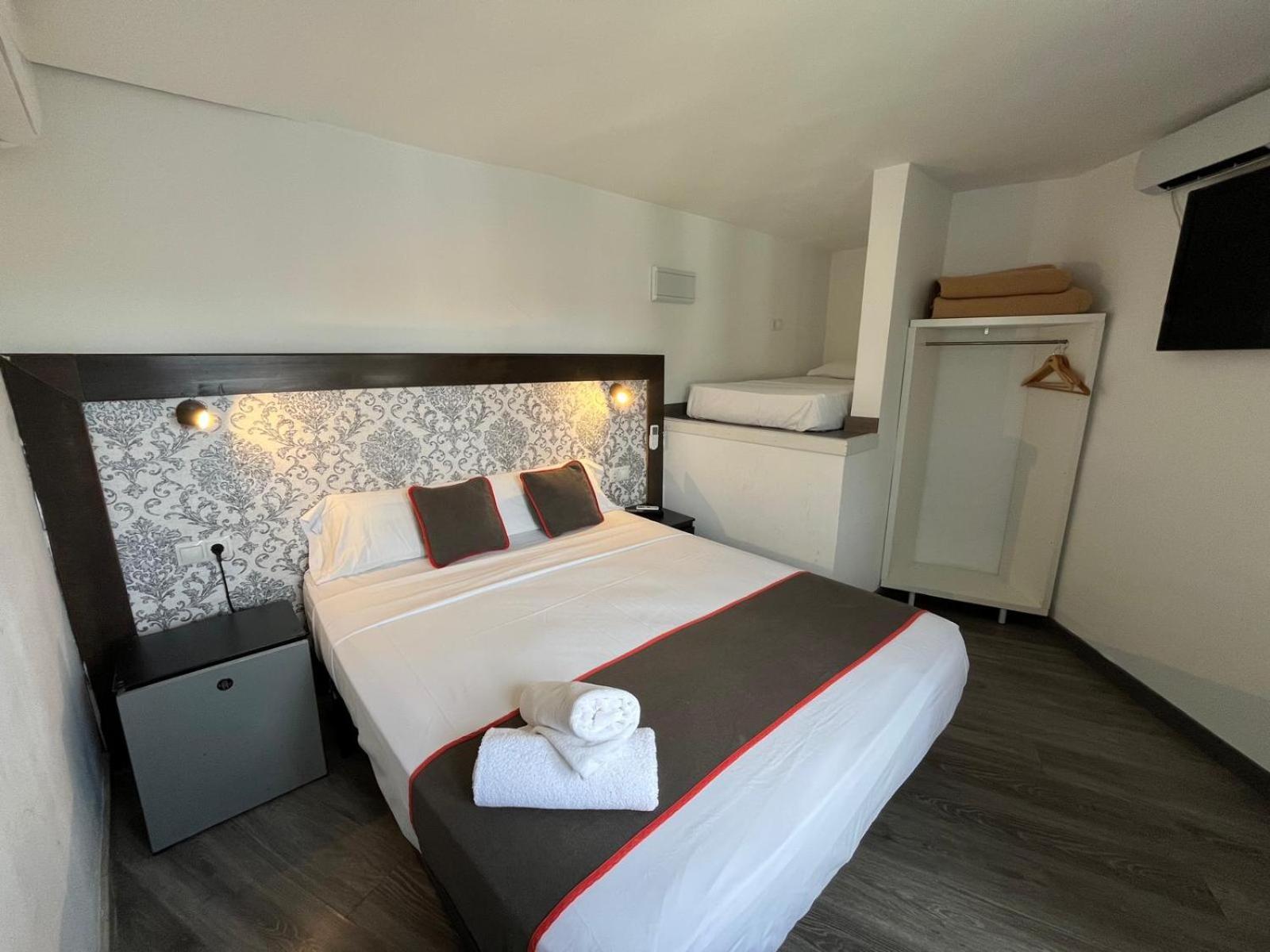 Hello Feria Guest house