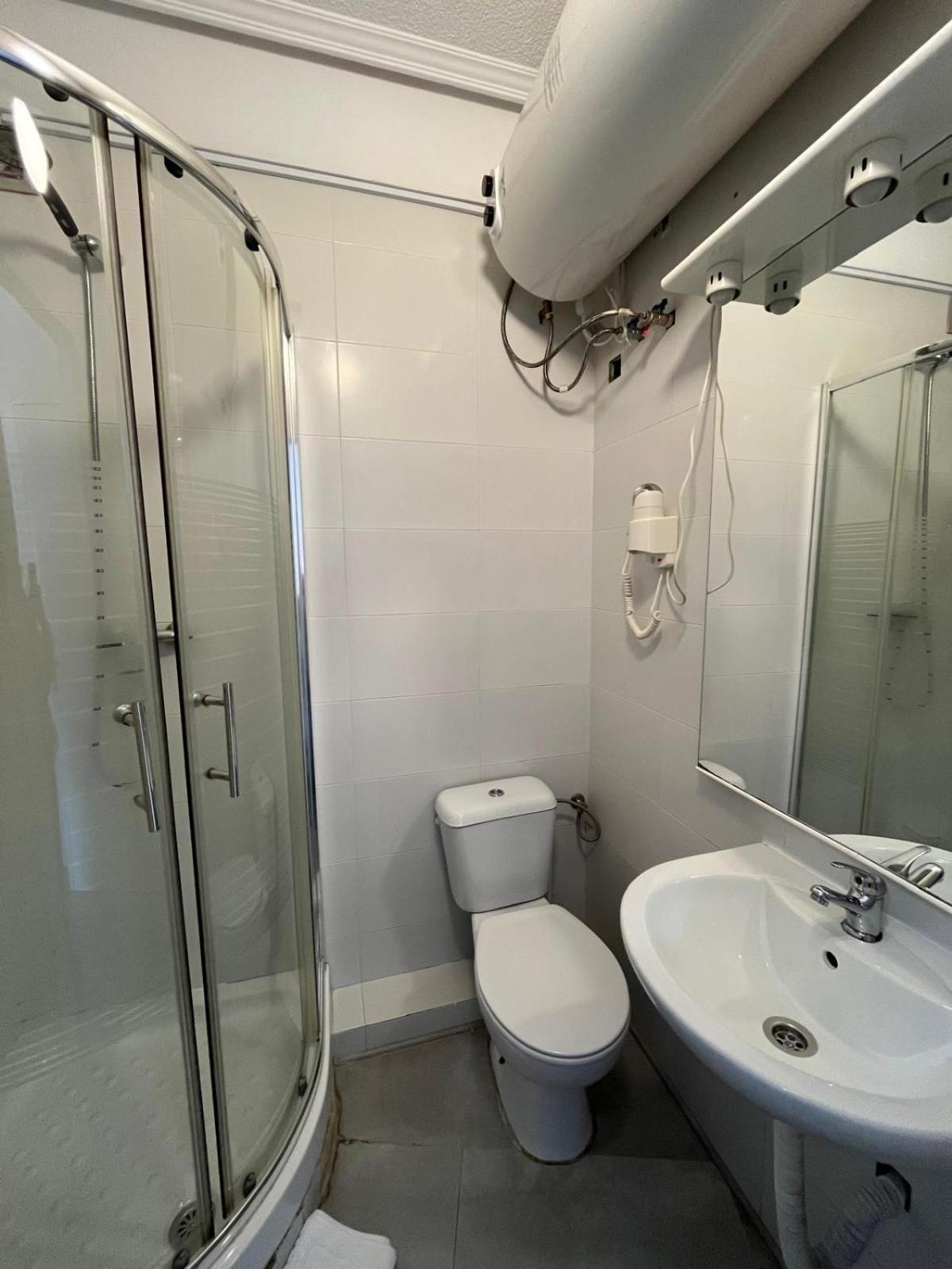 Guest house Hello Feria Madrid