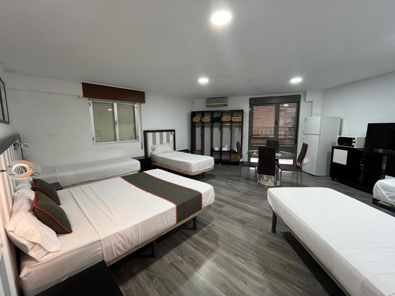 Guest house Hello Feria 2*