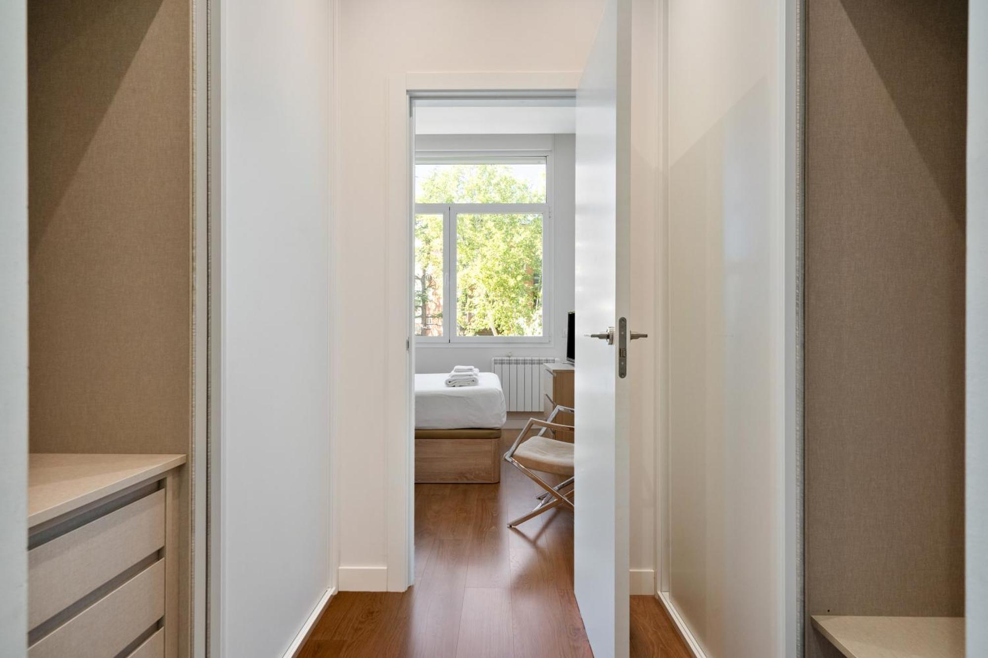 Unico Chamartin Apartment