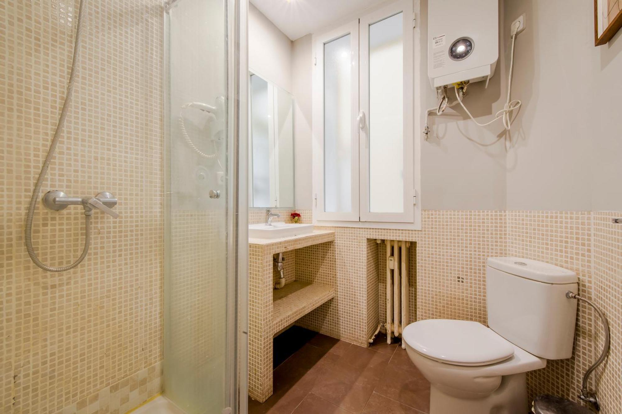 Apartamento Excelente Piso De 3 En La Latina-centro *