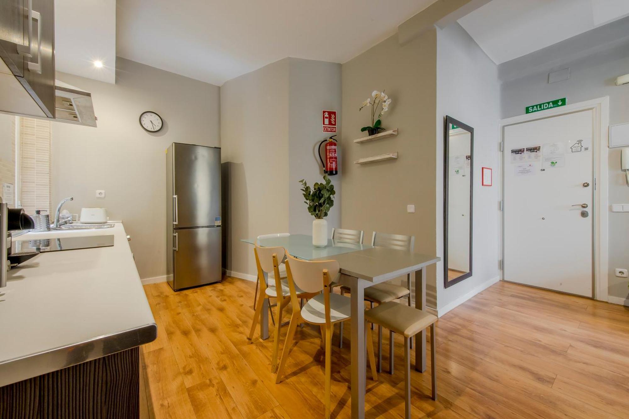 Excelente Piso De 3 En La Latina-centro Apartamento Madri