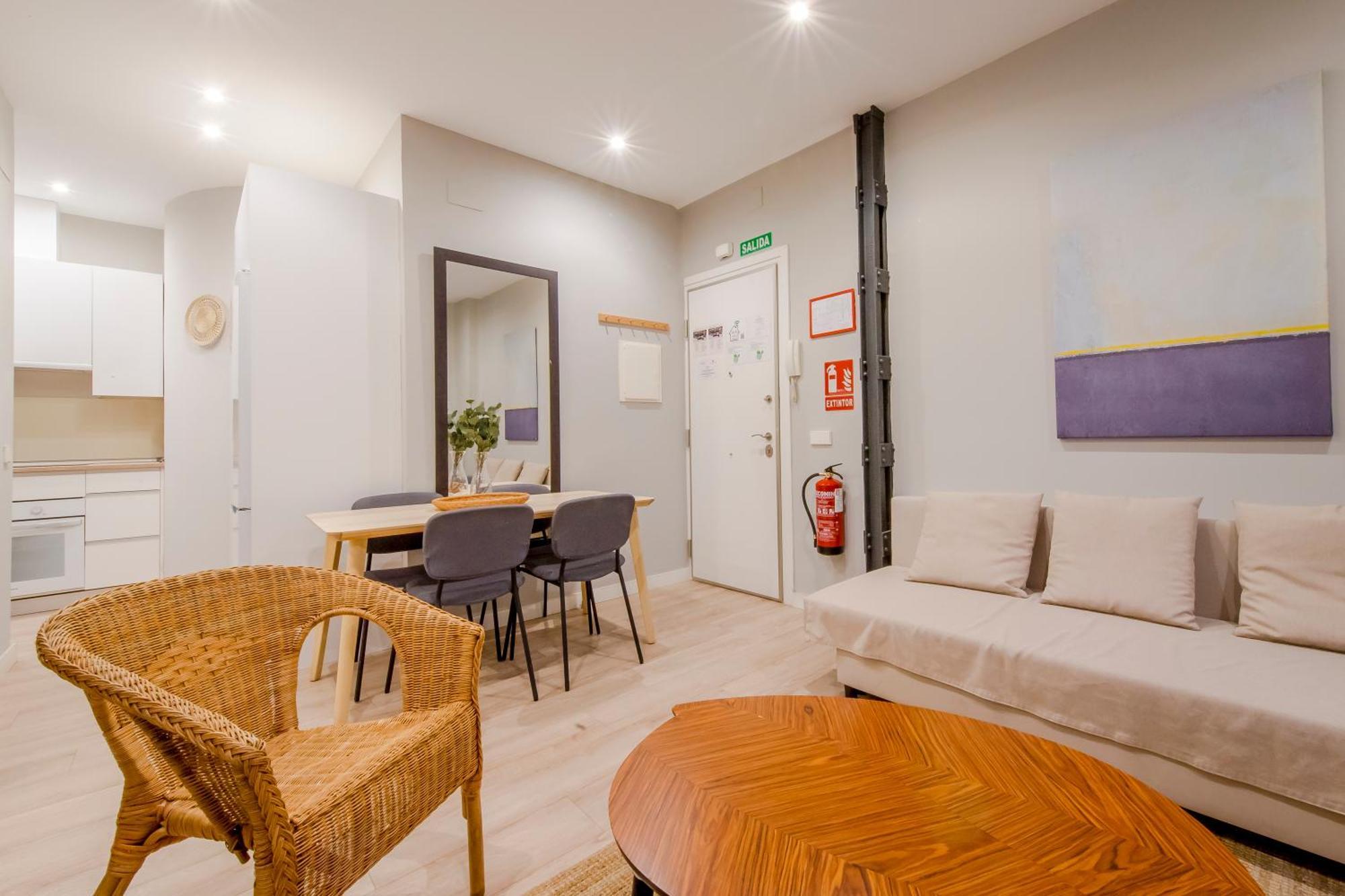 Acogedor 3 Y Terraza En El Centro De Apartment Madrid