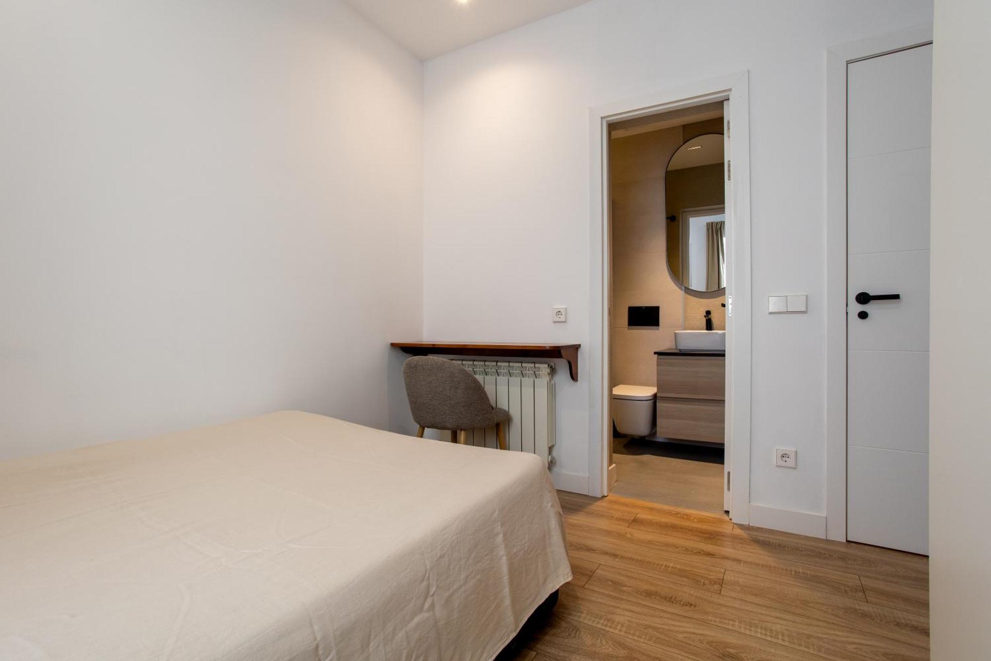 Charming Two-bedroom Apartment Madrid
