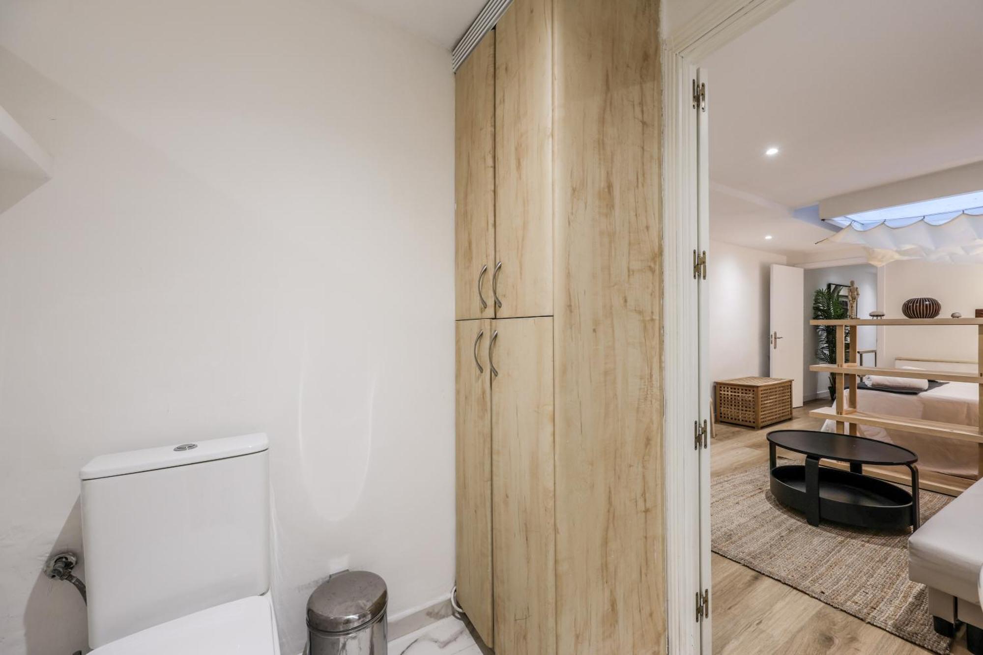 Gran Via Apartment *