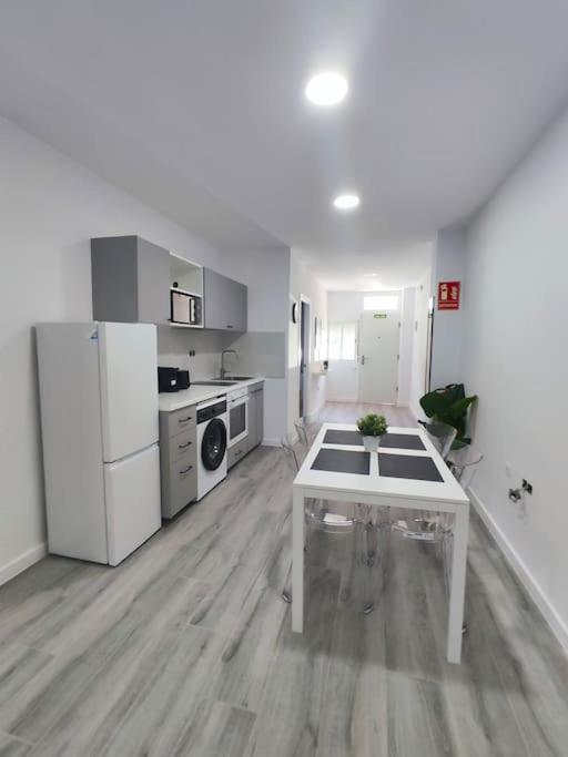 Santurce Centro Wizink Feria Bernabeu Aeropuerto * Madrid