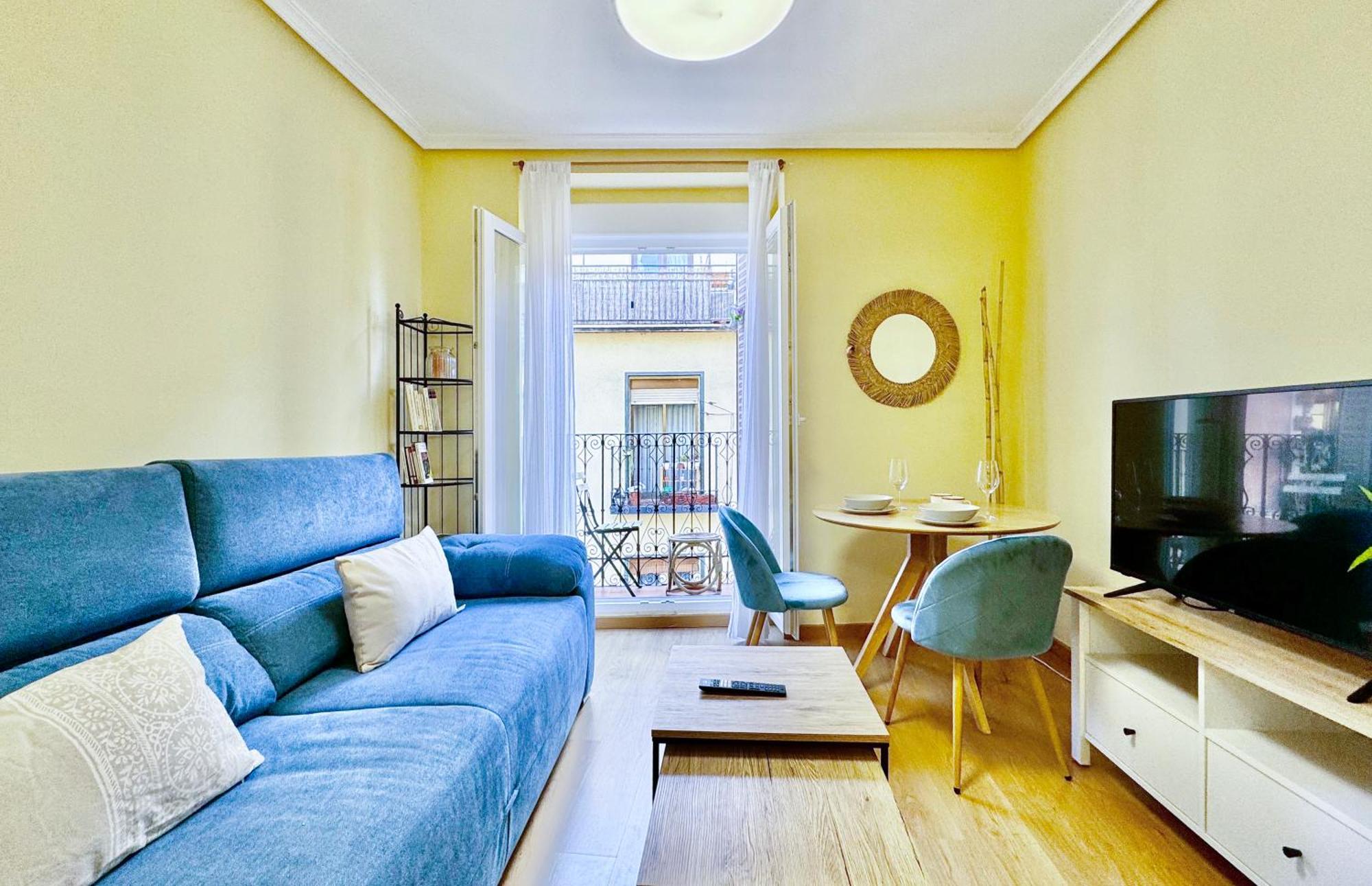 Charming Malasana Apartment Madrid