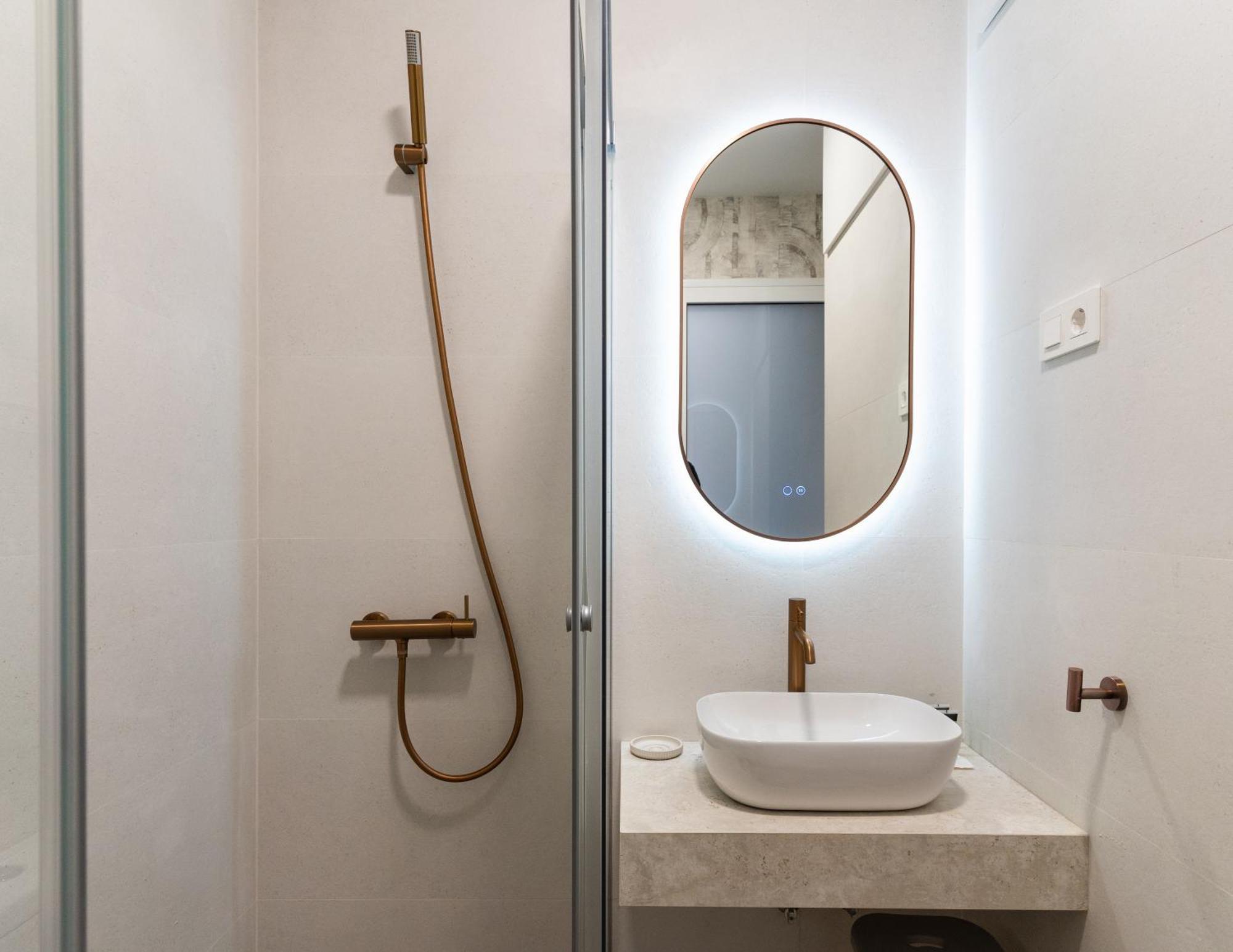 Apartamento Modern And Bright-1bedroom 2bathrooms-la Latina