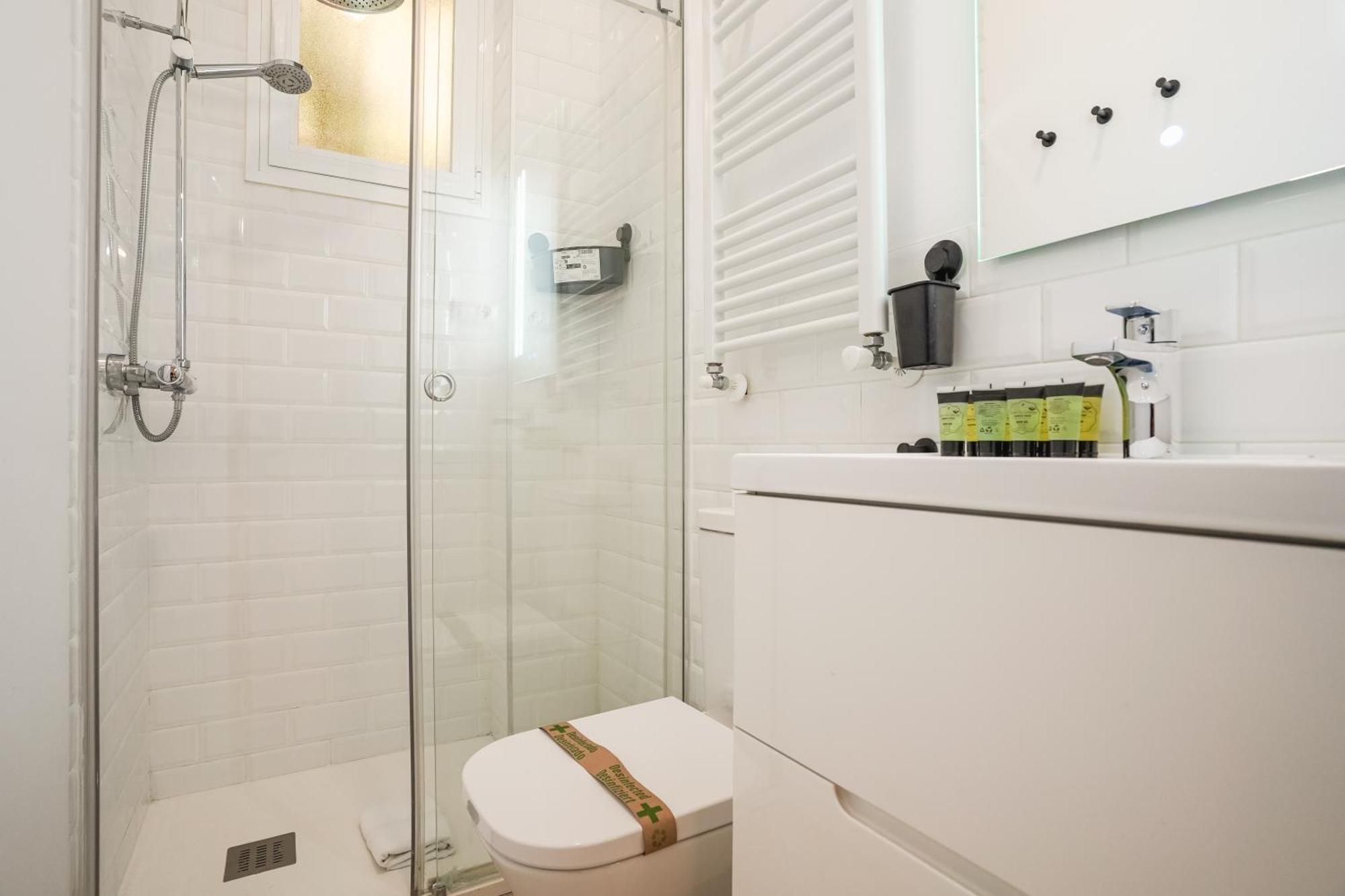 Apartment Modern Cozy -2bedrooms 1bathroom-delicias Madrid