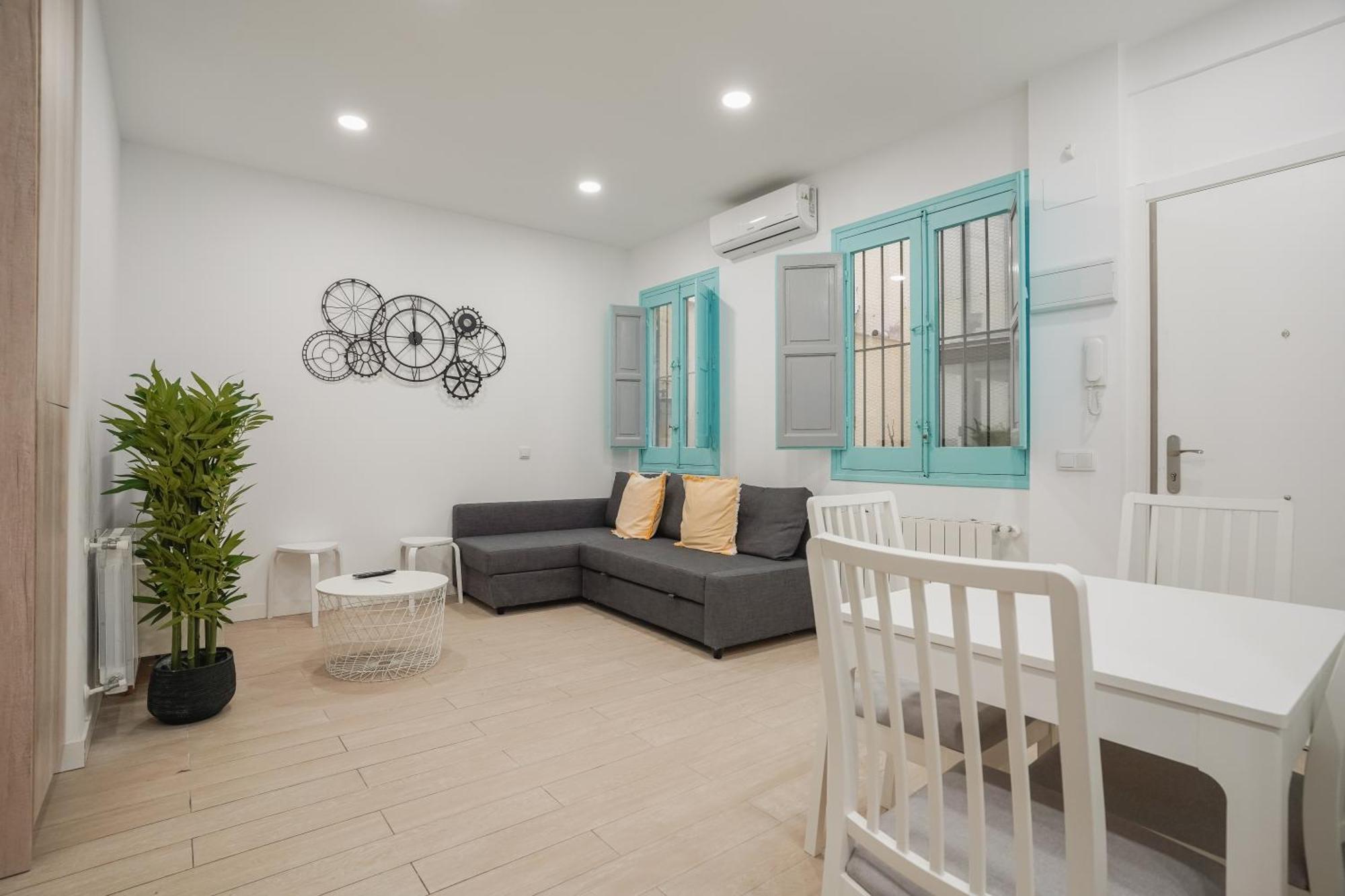 Modern Cozy -2bedrooms 1bathroom-delicias Apartment Madrid