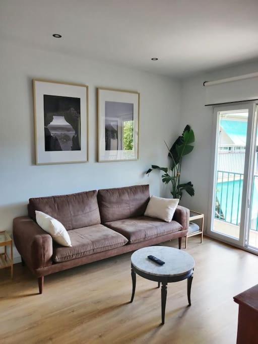 Lejlighed Moderno Con Oficina Y Balcon
