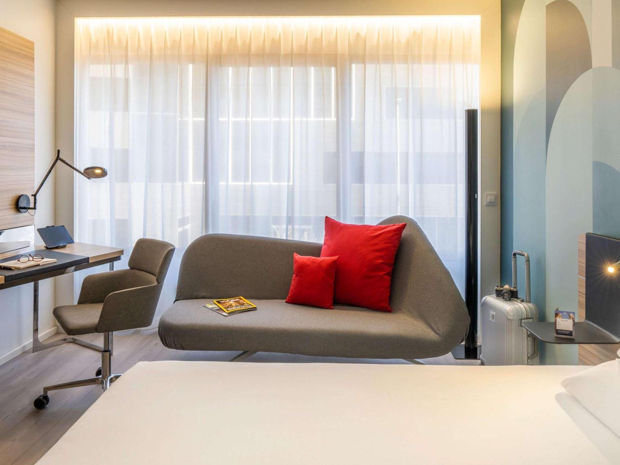 Novotel Campo De Naciones Hotel 4*