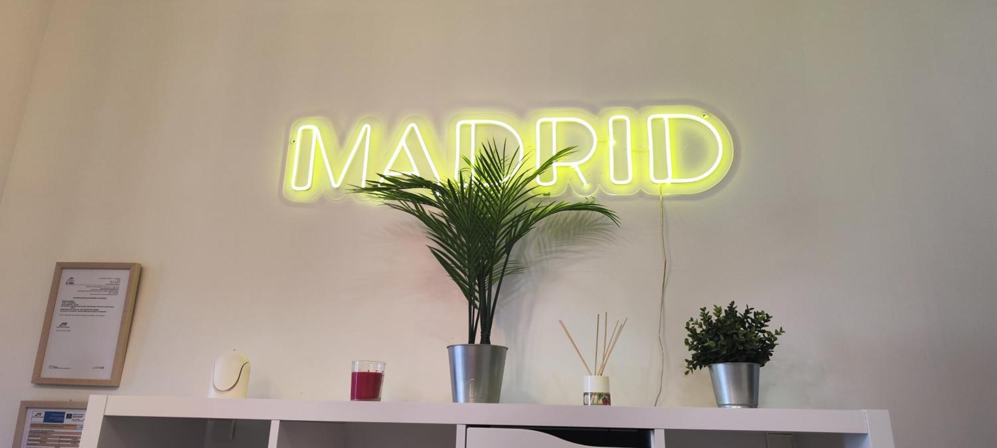 Entero Junto A Cuatro Caminos Con Licencia Del Ayto De Apartment Madrid