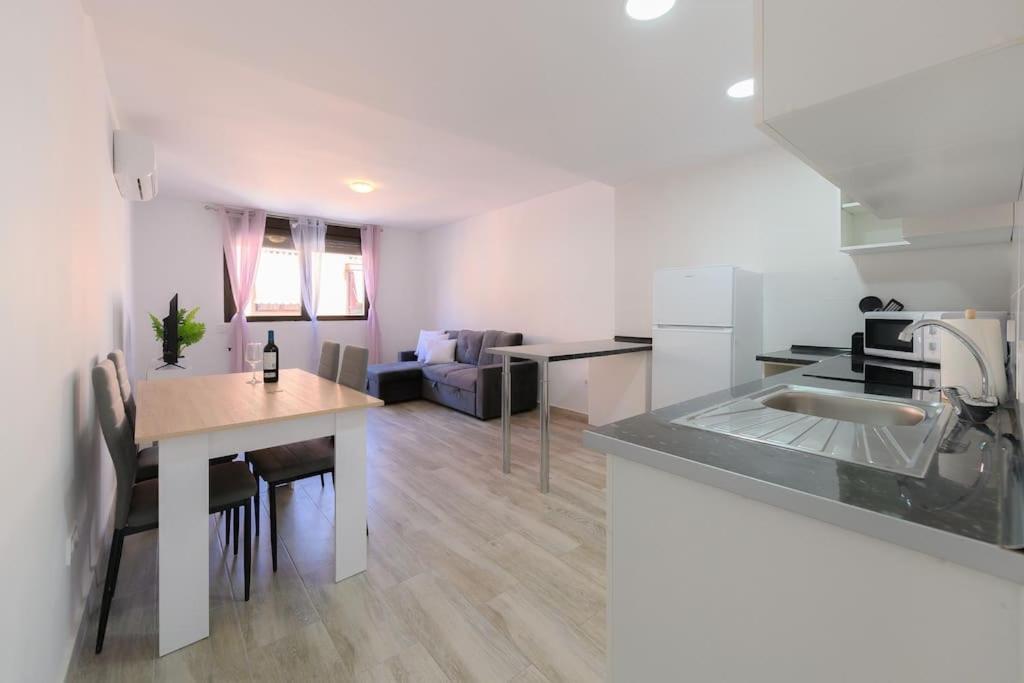 For Acogedor Temporal De Un En Chamartin Mma323b Apartamento *