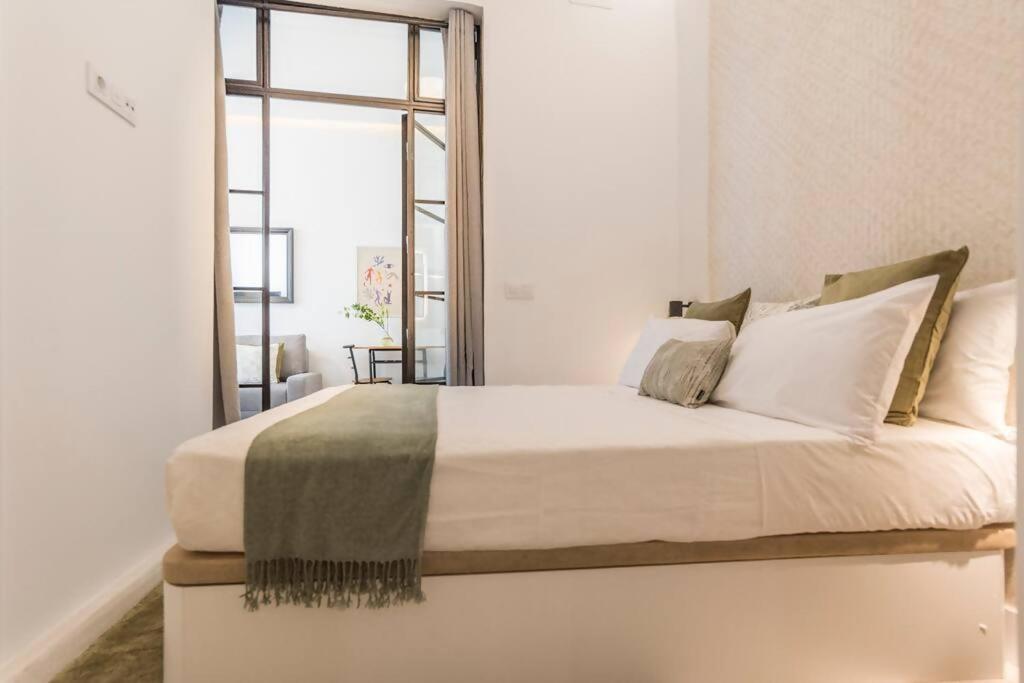 Apartment Gran Via Sol Location In Center Of
