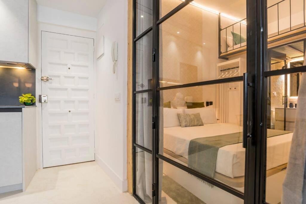 Gran Via Sol Location In Center Of Apartment *
