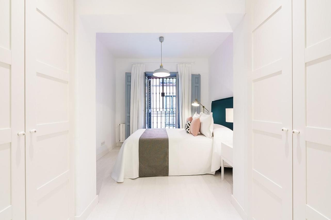 Homeclub Modern Luxurious Don Felipe Ii Apartment Madrid