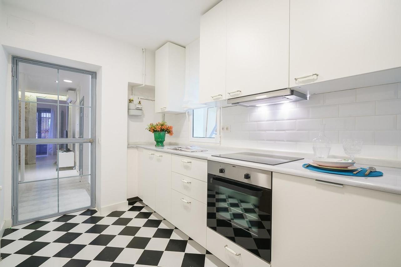 Homeclub Modern Luxurious Don Felipe Ii Madrid