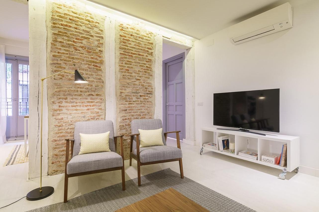 Homeclub Modern Luxurious Don Felipe Ii Madrid