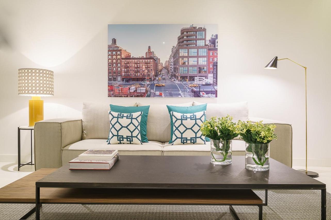 Homeclub Modern Luxurious Don Felipe Ii Apartment
