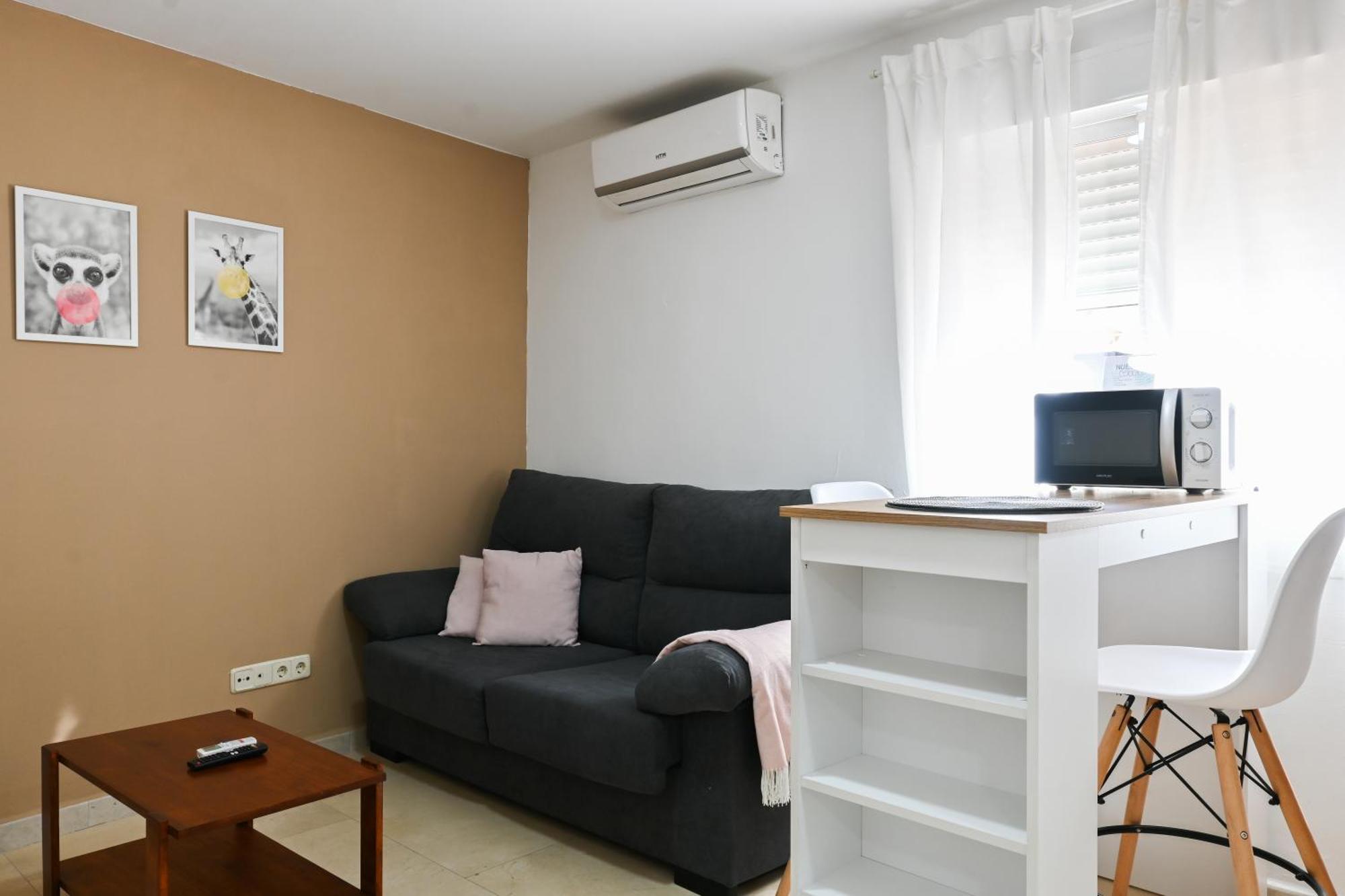 Apartment For Acogedor Temporal En Vallecas Tu Nuevo Hogar En Un Barrio Con Encanto Mdv1b Madrid