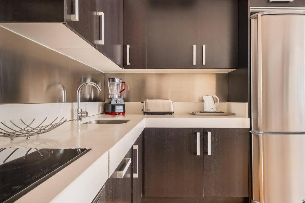 Luxury Duplex 10 Min From Gran Via Apartment *