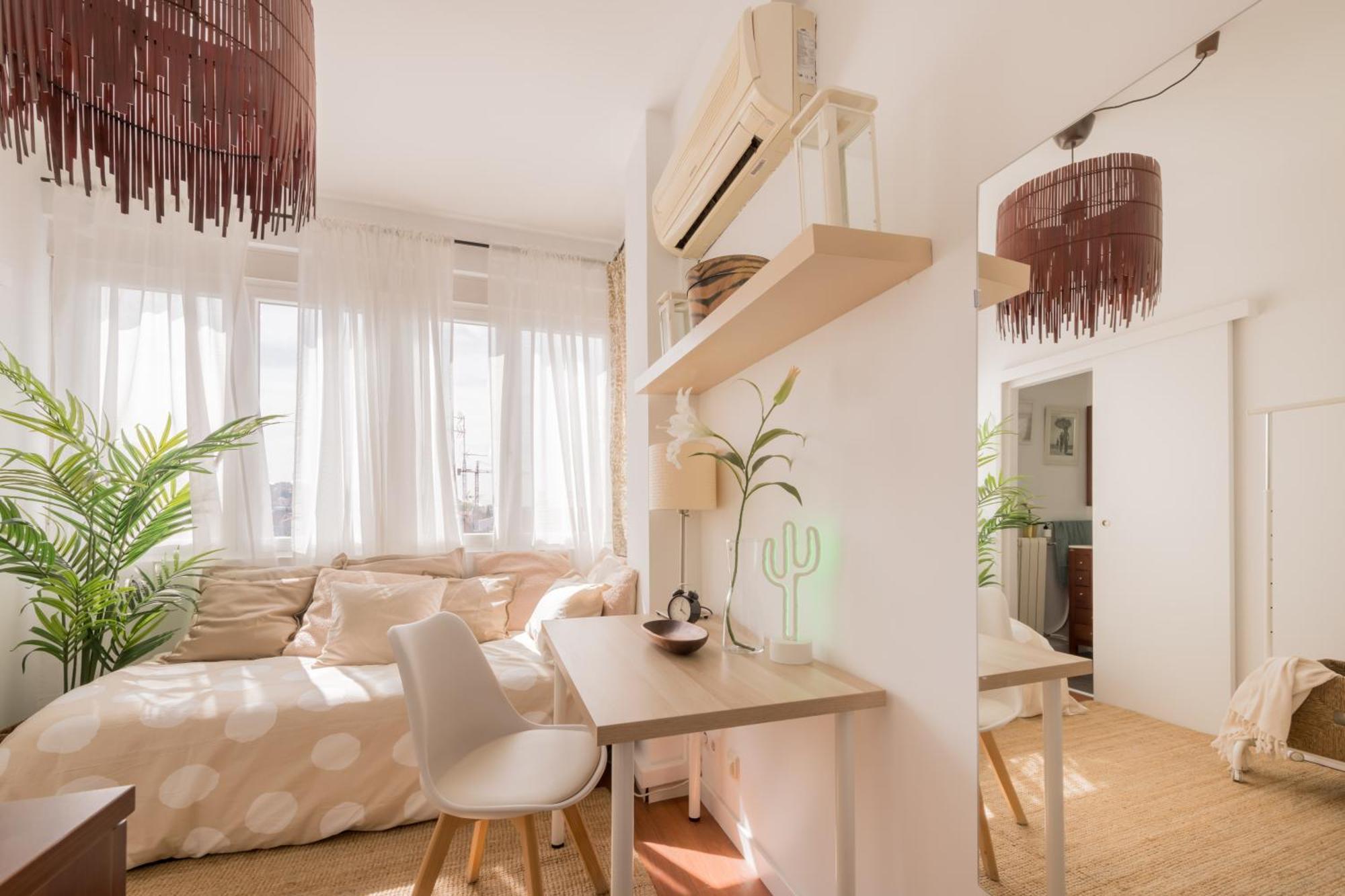 Sunny And Cozy With Ensuite Bathroom * Madrid