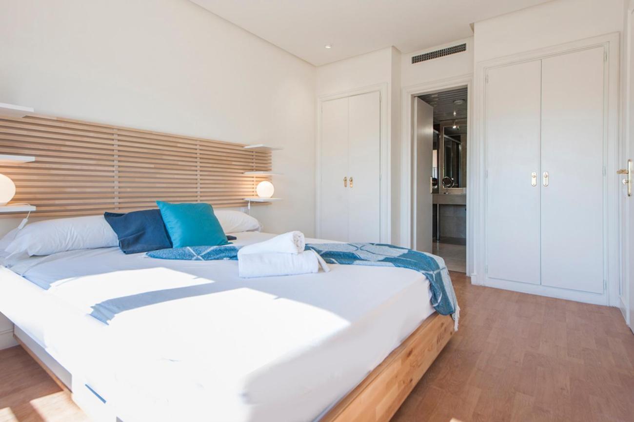Elegante Con Parking Y Gym En Urbanizacion De Lujo En Aravaca Apartment