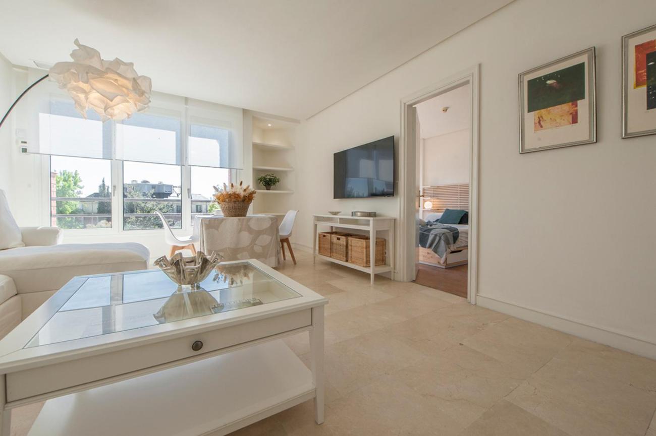 Elegante Con Parking Y Gym En Urbanizacion De Lujo En Aravaca Apartment Madrid