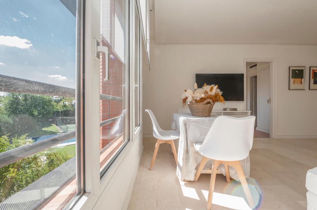 Apartment Elegante Con Parking Y Gym En Urbanizacion De Lujo En Aravaca