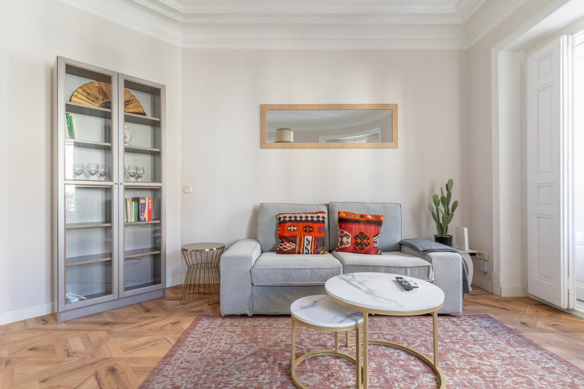Apartment Bright Cozy-2bedrooms 1bath-anton Martin *
