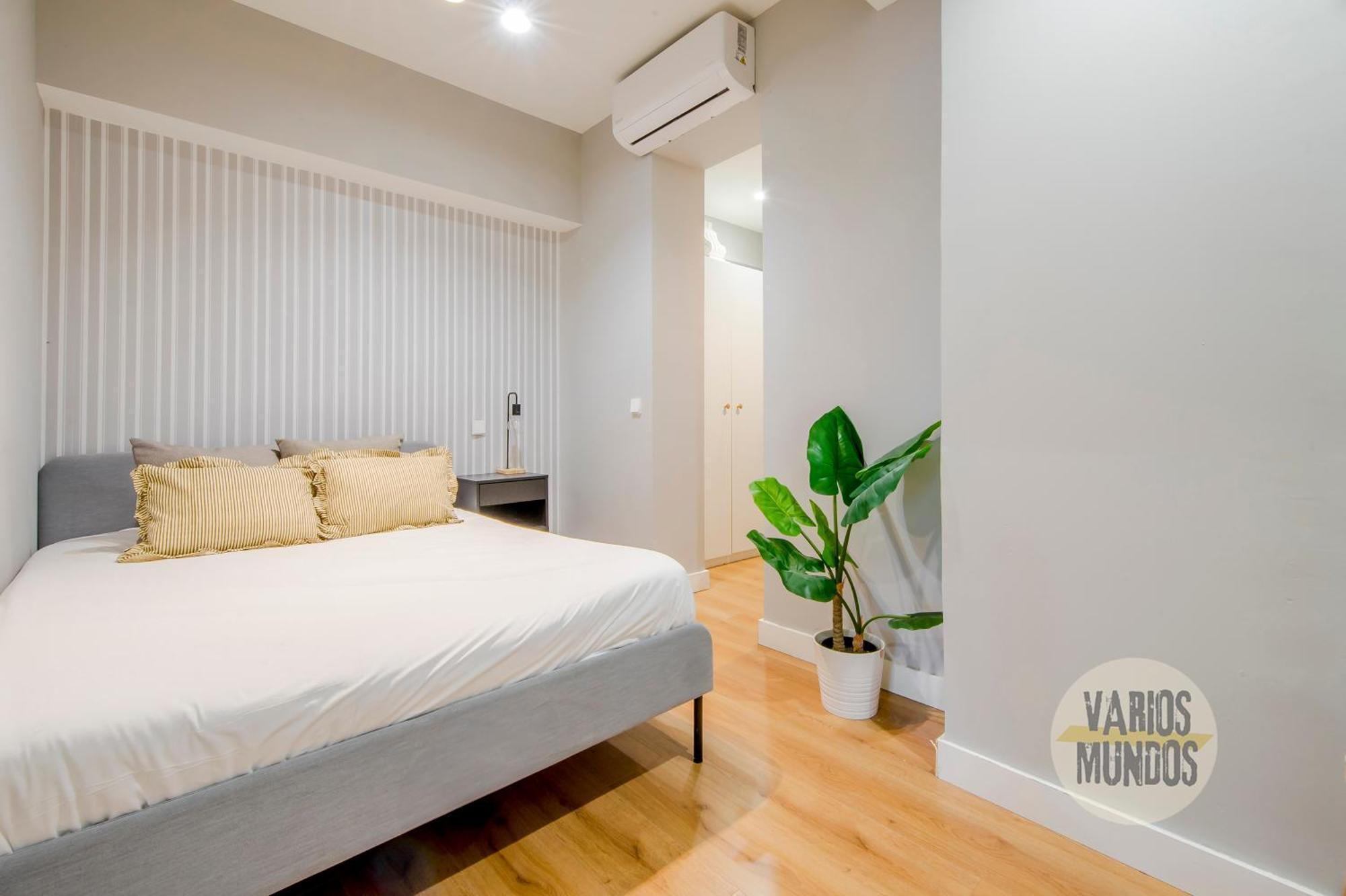 Lejlighed Modern & Cool Interior Design A 20 Metros Del Retiro E1