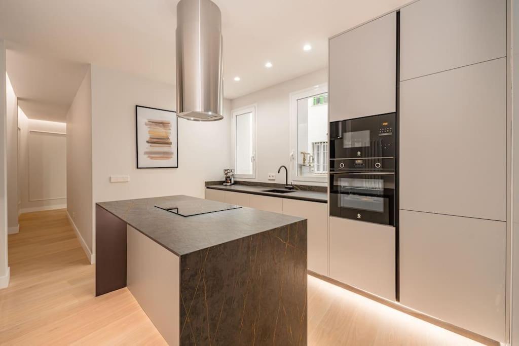 Salamanca Viii Calle Alcantara 2br 2bh Lejlighed