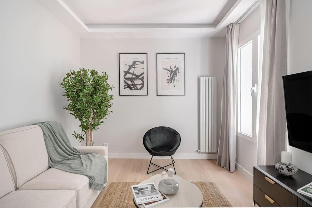Salamanca Viii Calle Alcantara 2br 2bh Lejlighed *
