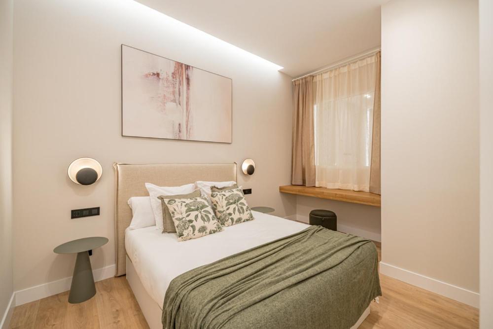 Centro Xxi Calle Principe 3br 3bh Madrid