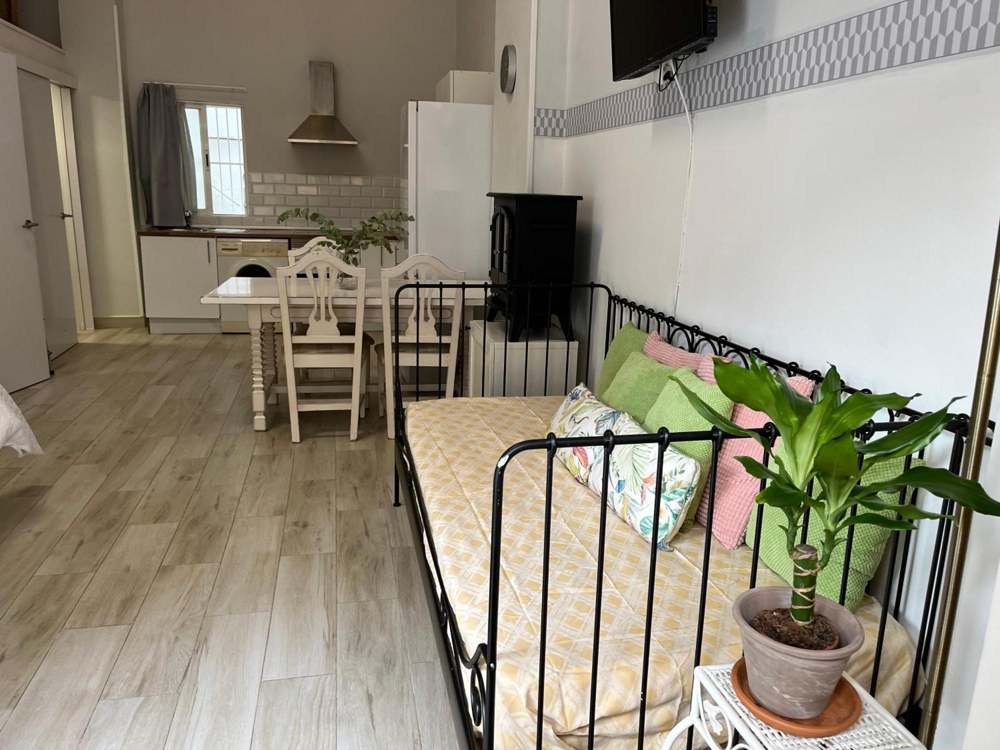 Estudio Acogedor Muy Coqueto * Madrid